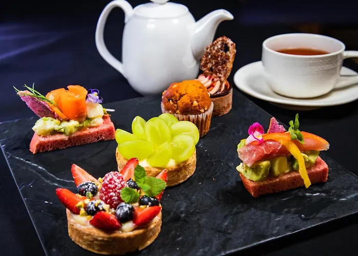 Holiday Inn & Suites Shin Osaka By Ihg