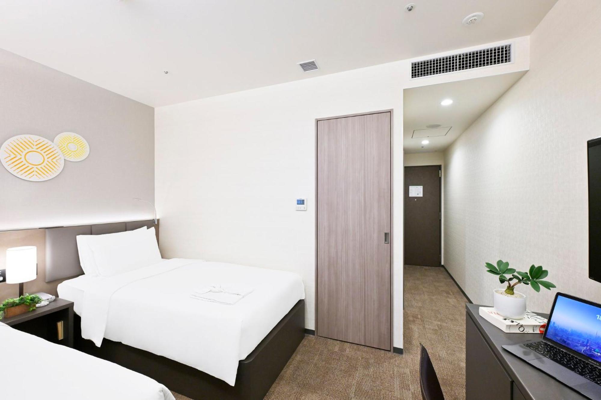 Hotel & Shin By Ihg
